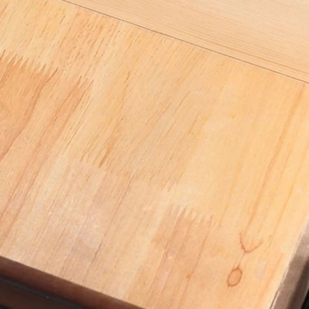 Table de chevet classique en bois blanc sculpté à 2 tiroirs