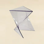 Table d'appoint triangulaire en acrylique pour salon avec base torsadée