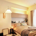 Applique murale moderne en alliage avec abat-jour géométrique pour chambre à coucher