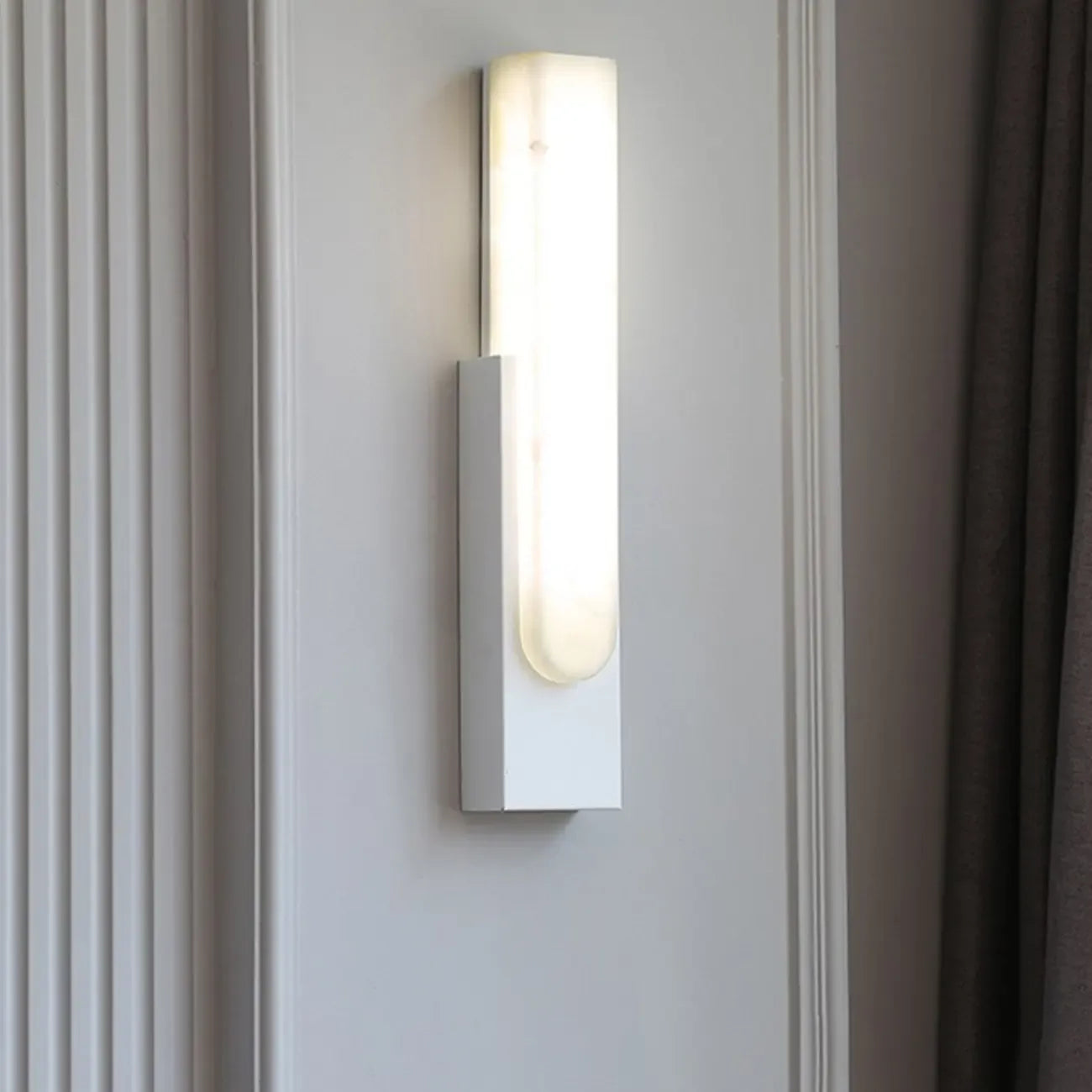 Applique murale moderne en métal blanc et pierre, lumière chaude LED