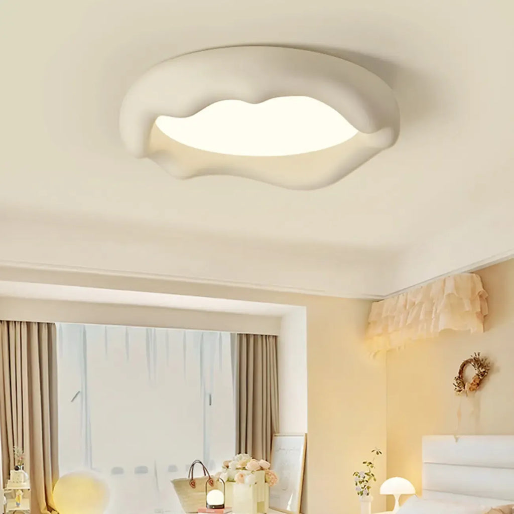 Plafoniera a filo dal design artistico con effetto crema acrilica