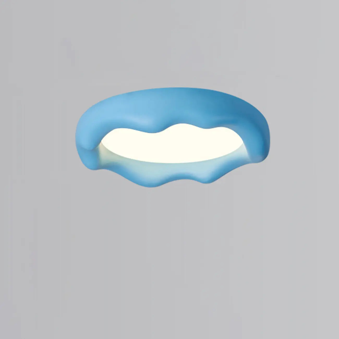 Plafoniera a filo dal design artistico con effetto crema acrilica