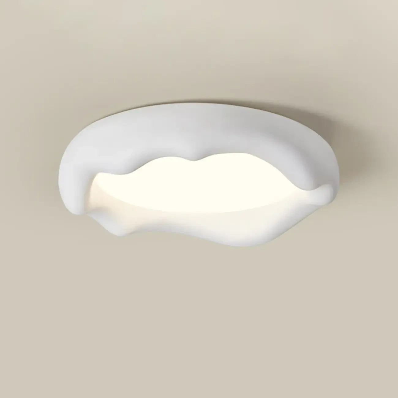 Plafoniera a filo dal design artistico con effetto crema acrilica