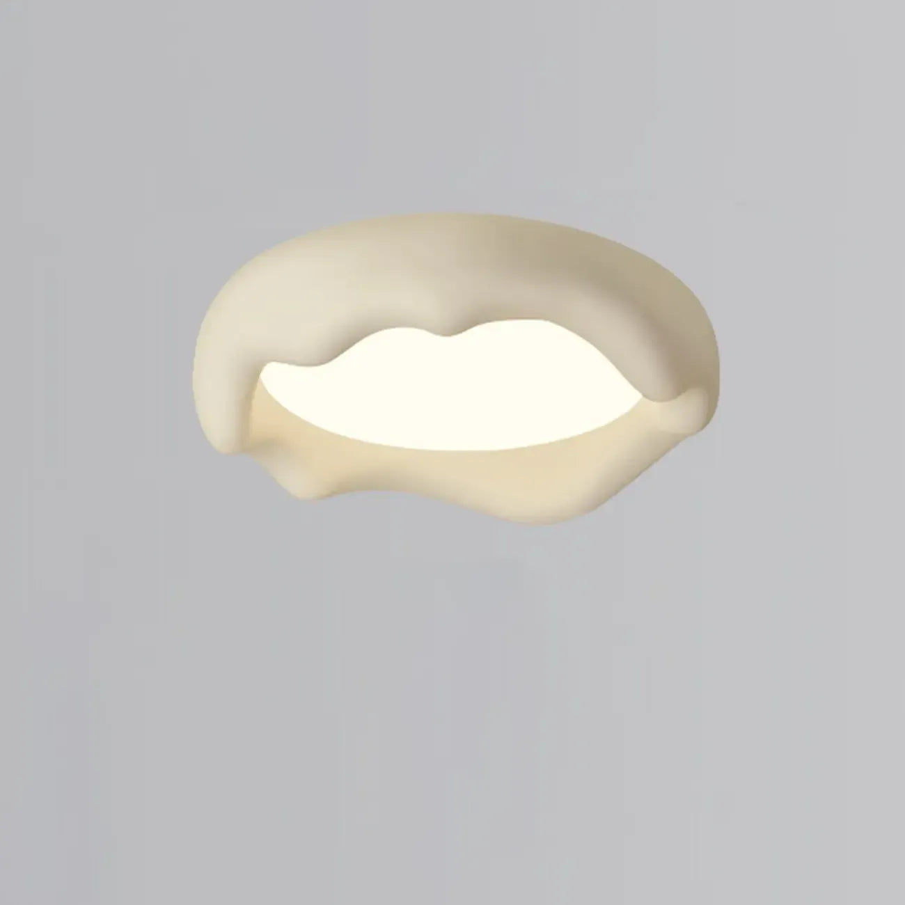 Plafoniera a filo dal design artistico con effetto crema acrilica