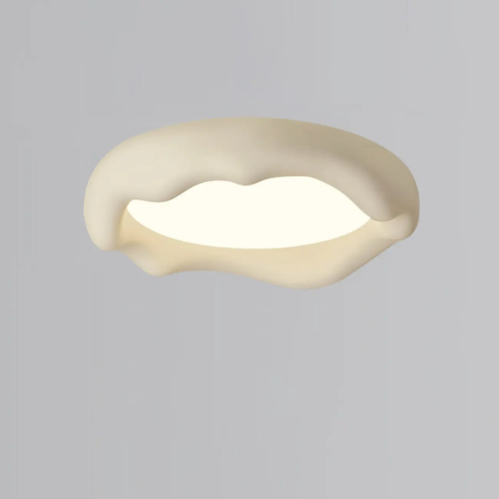 Plafoniera a filo dal design artistico con effetto crema acrilica