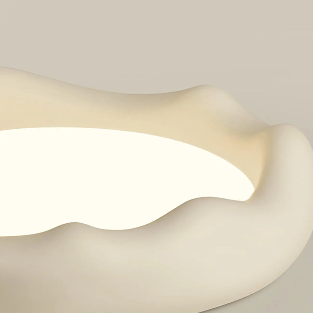 Plafoniera a filo dal design artistico con effetto crema acrilica