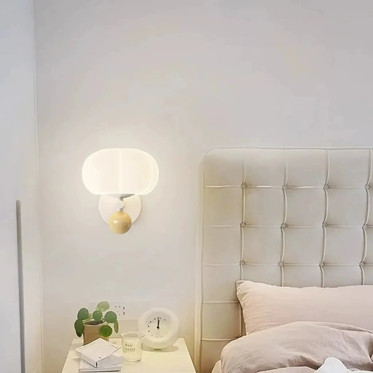 Applique murale élégante en forme de citrouille avec abat-jour en résine pour chambre à coucher