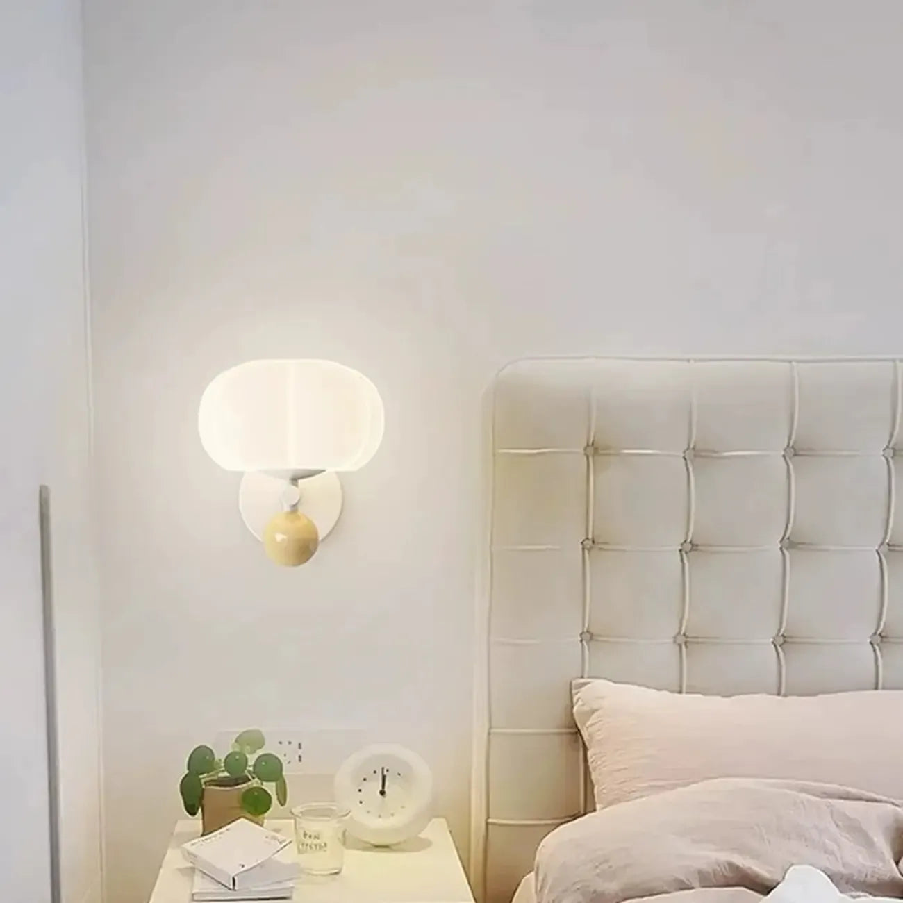 Applique murale élégante en forme de citrouille avec abat-jour en résine pour chambre à coucher