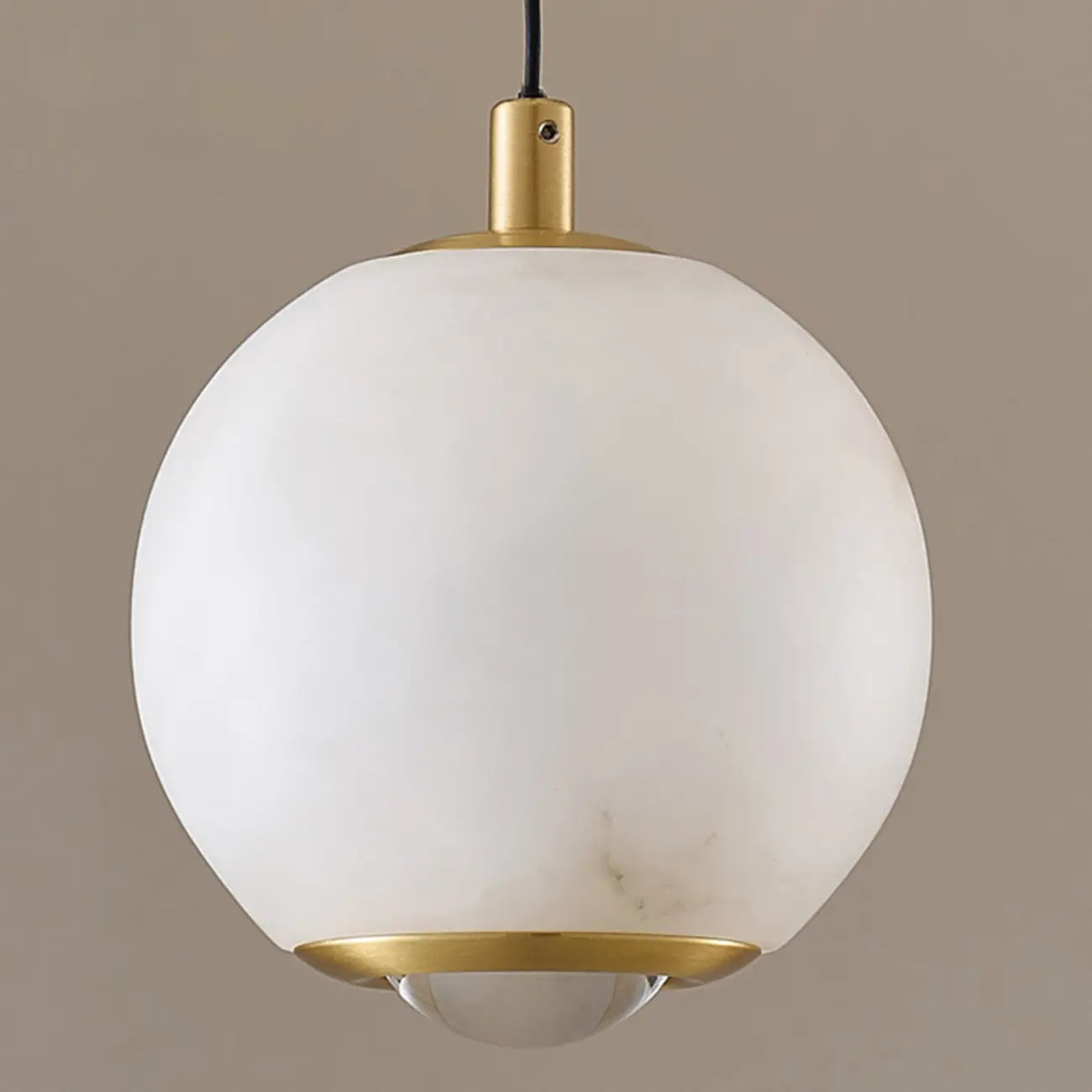Suspension de cuisine moderne en albâtre et globe doré