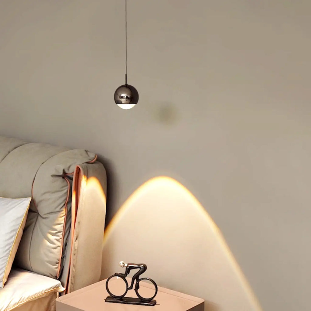 Suspension moderne en métal chromé avec globe et LED blanc chaud
