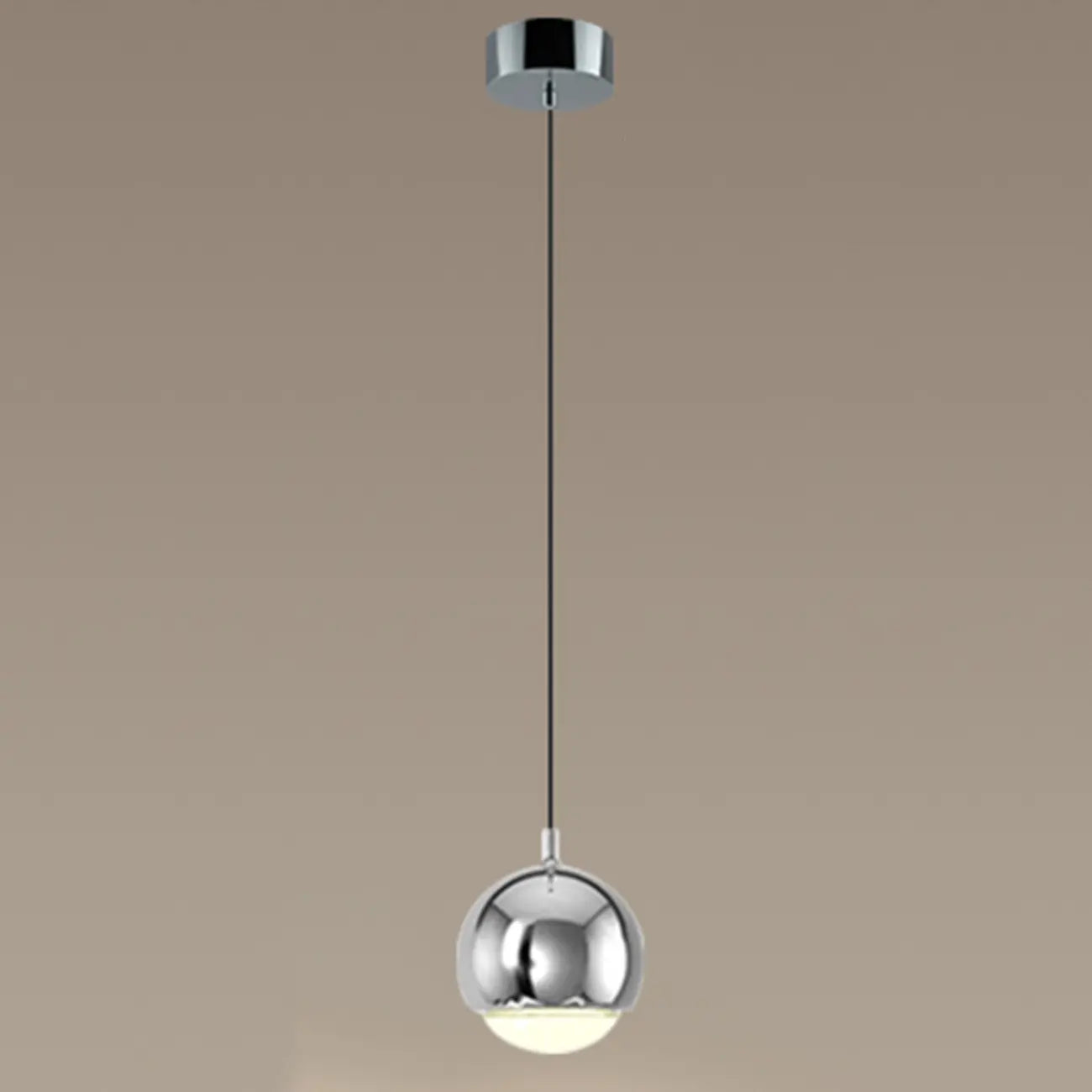 Suspension moderne en métal chromé avec globe et LED blanc chaud