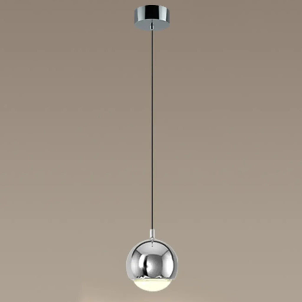 Suspension moderne en métal chromé avec globe et LED blanc chaud