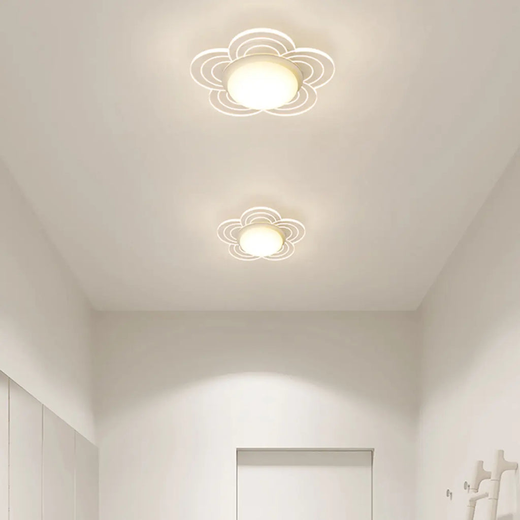 Mini plafonnier encastré blanc artistique à abat-jour floral dimmable