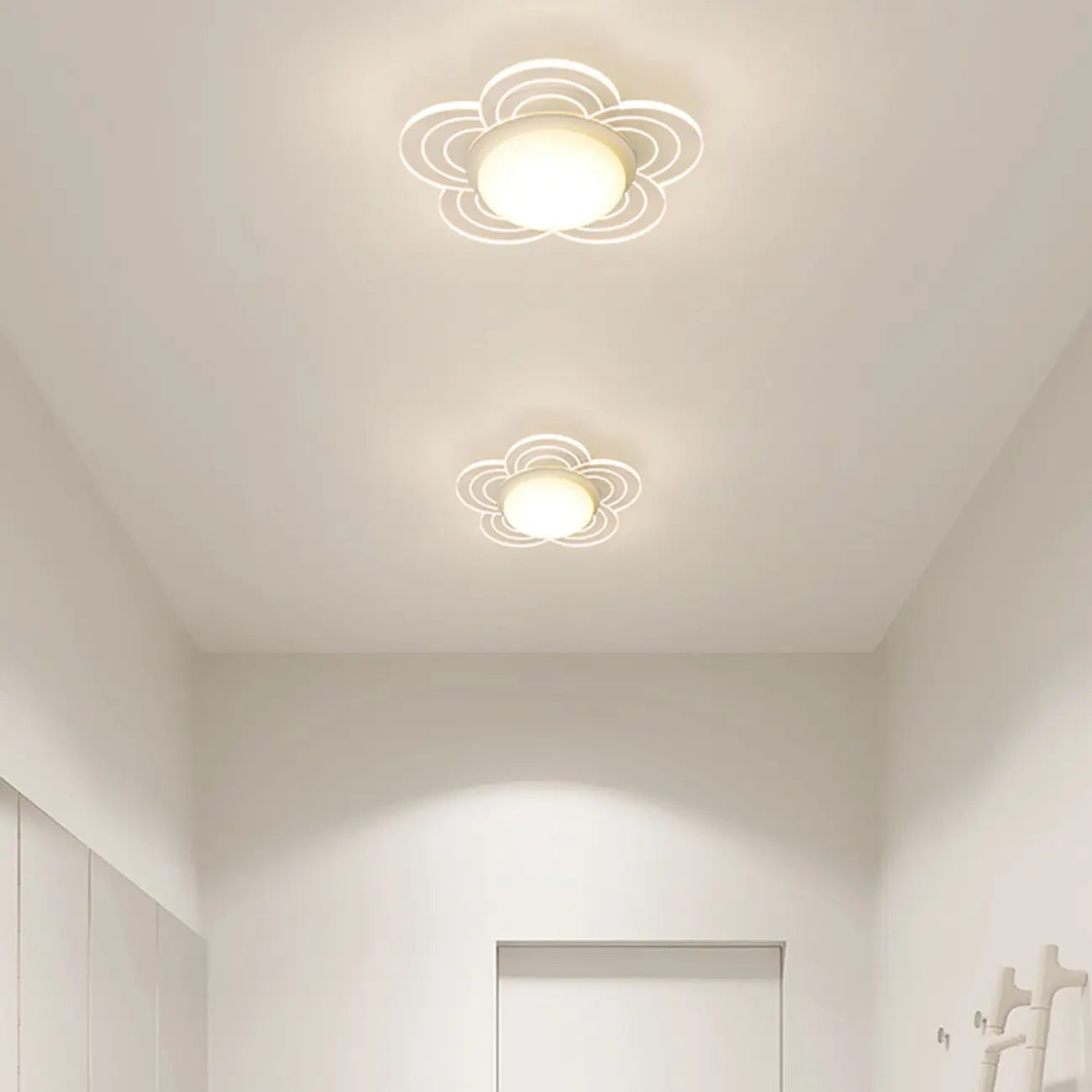 Mini plafonnier encastré blanc artistique à abat-jour floral dimmable