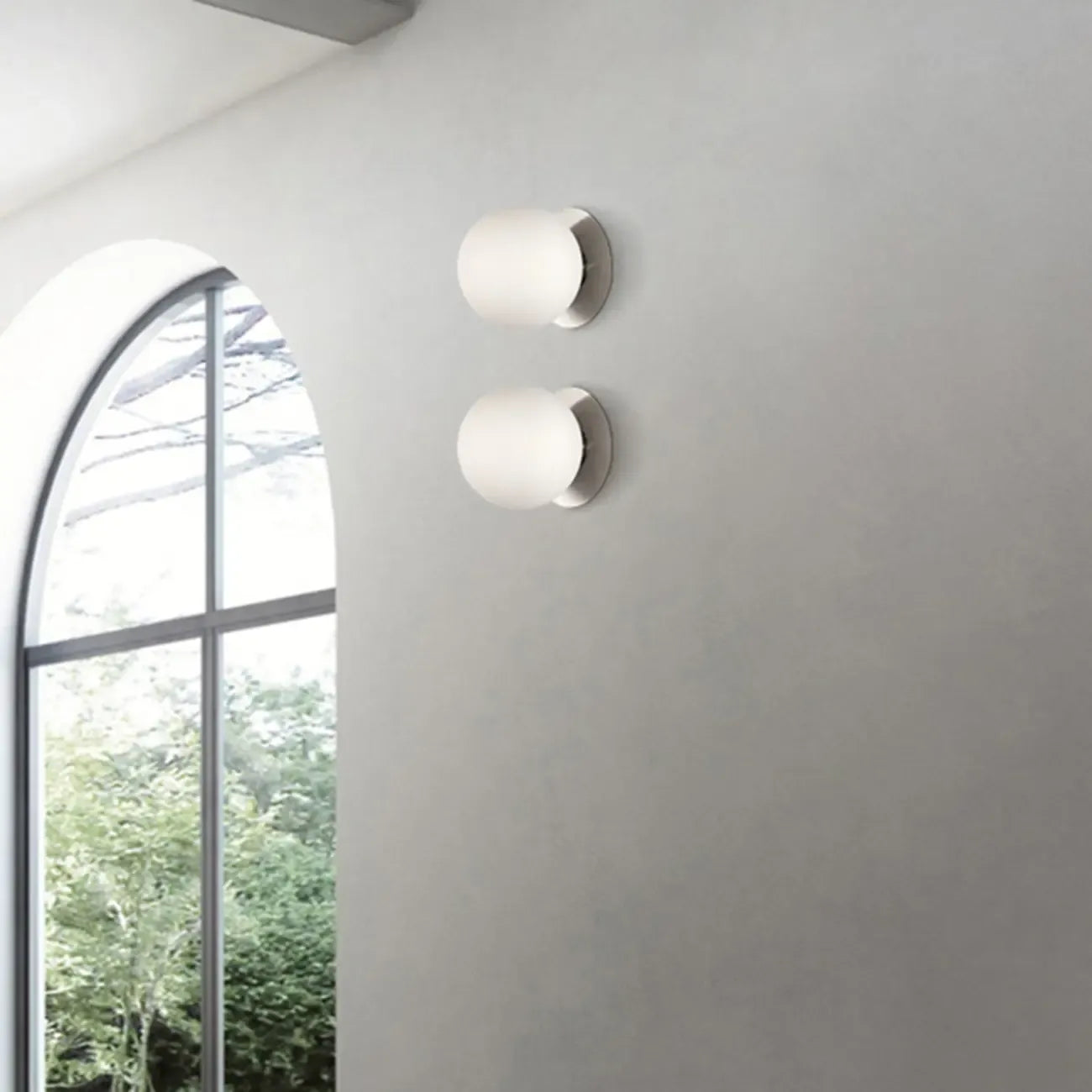 Applique murale ronde moderne en verre dépoli blanc