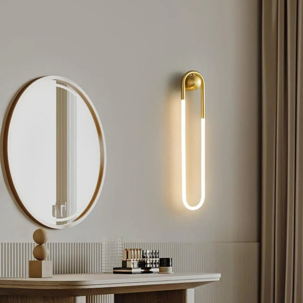 Applique murale ovale moderne dorée à LED pour coiffeuse