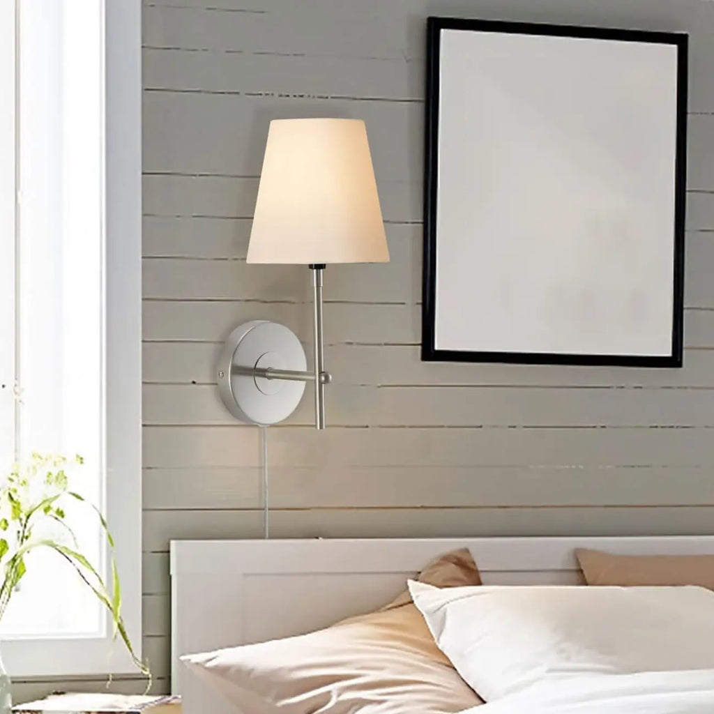 Applique murale contemporaine en métal et tissu, style minimaliste