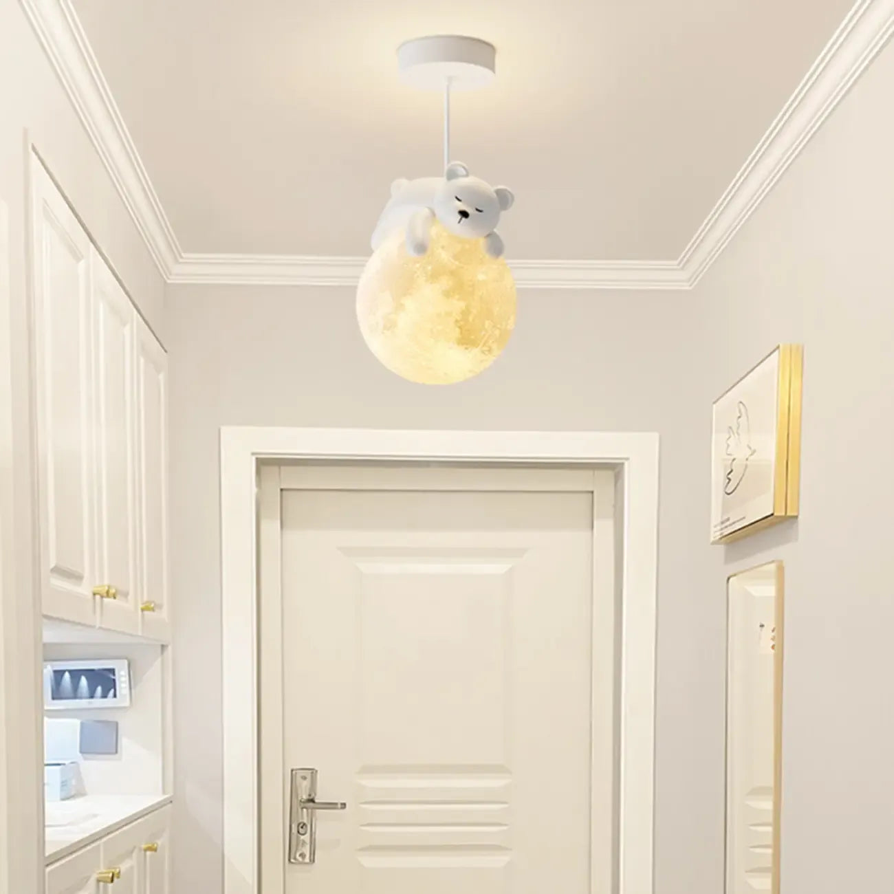 Suspension globe en métal acrylique blanc en forme d'animal de dessin animé