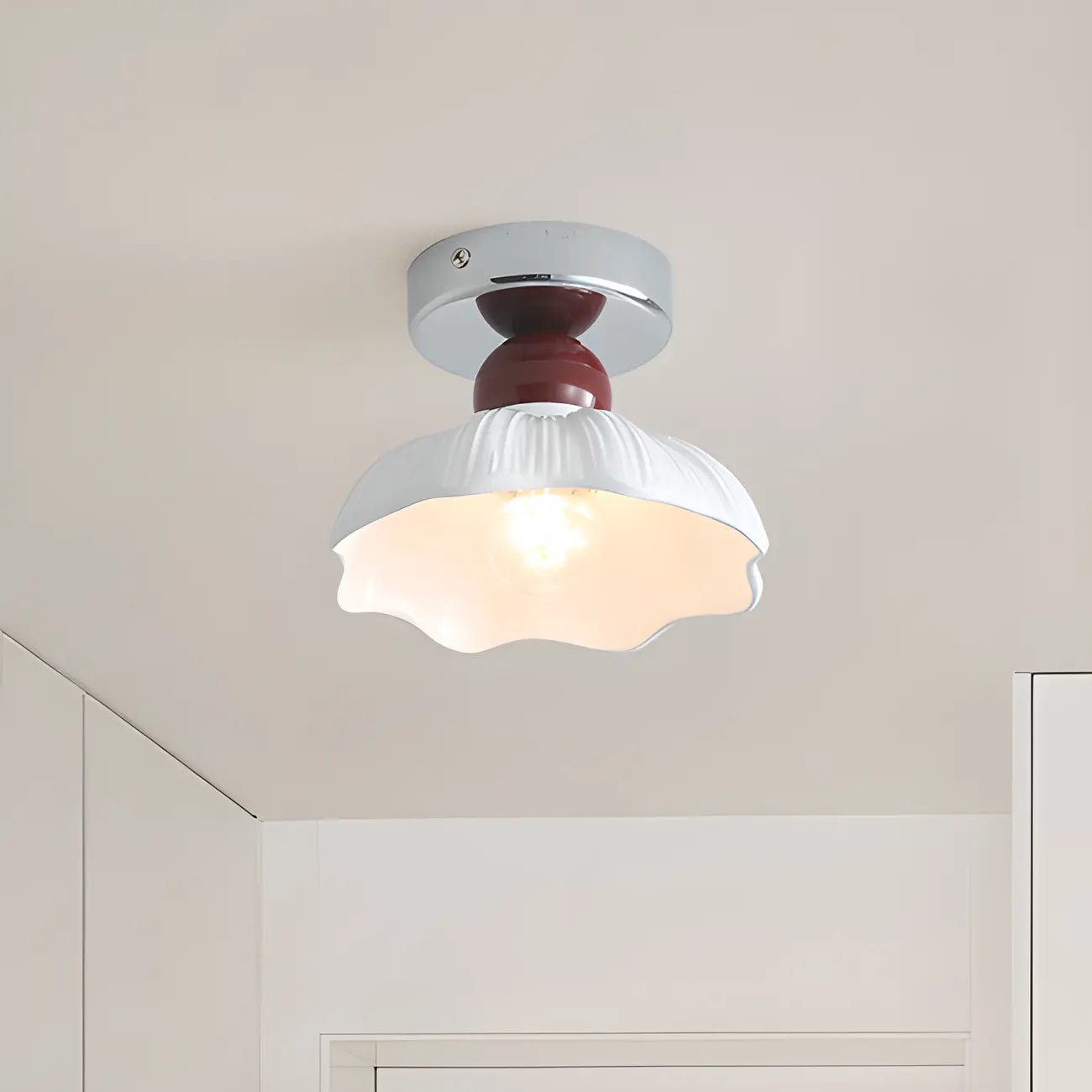 Plafonnier semi-encastré élégant à LED en résine pour la décoration intérieure