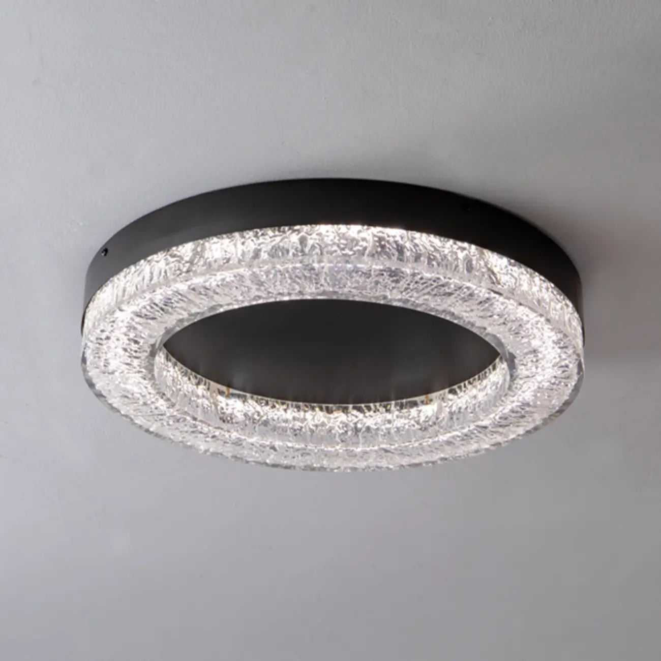 Plafonnier LED circulaire noir encastré pour usage résidentiel