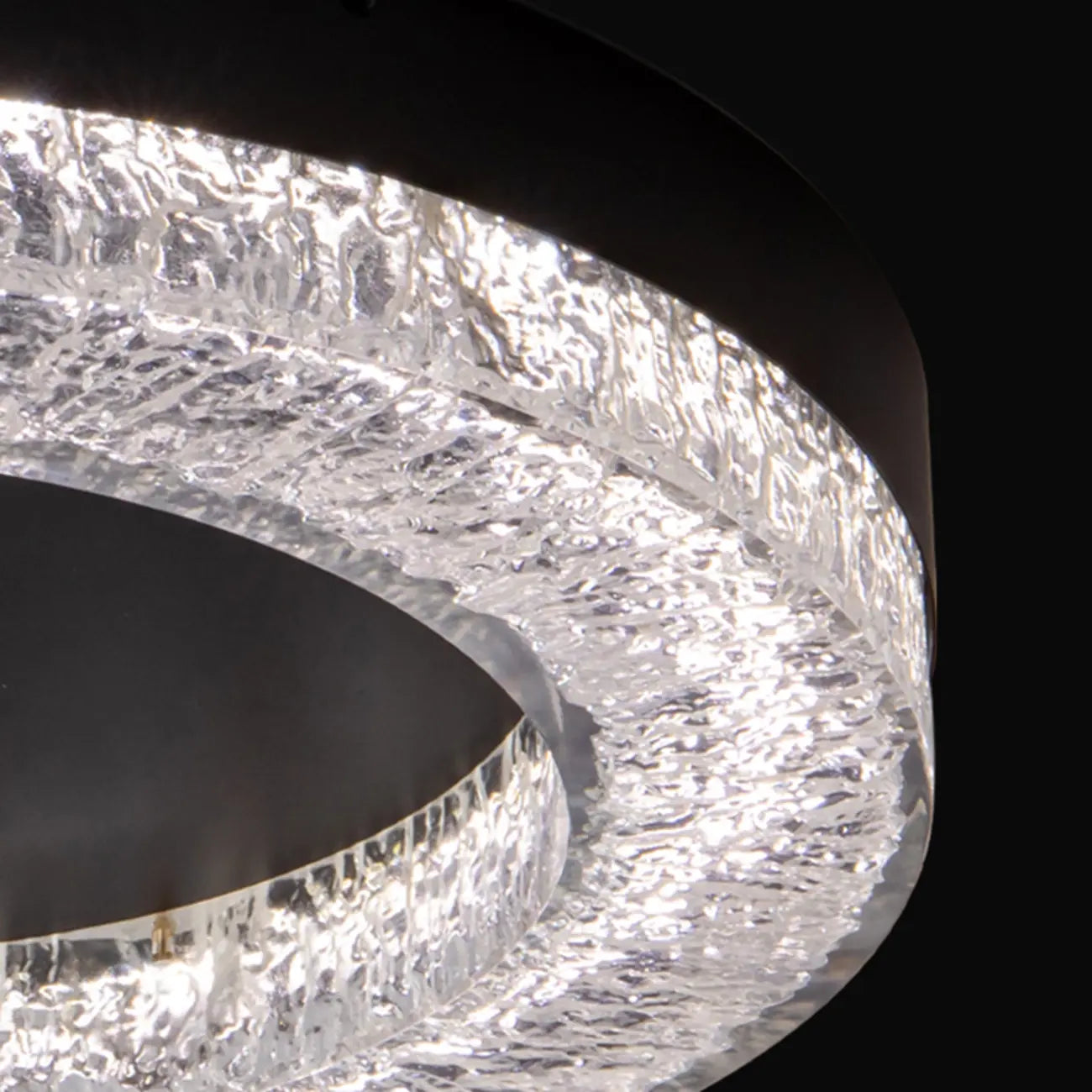 Plafonnier LED circulaire noir encastré pour usage résidentiel