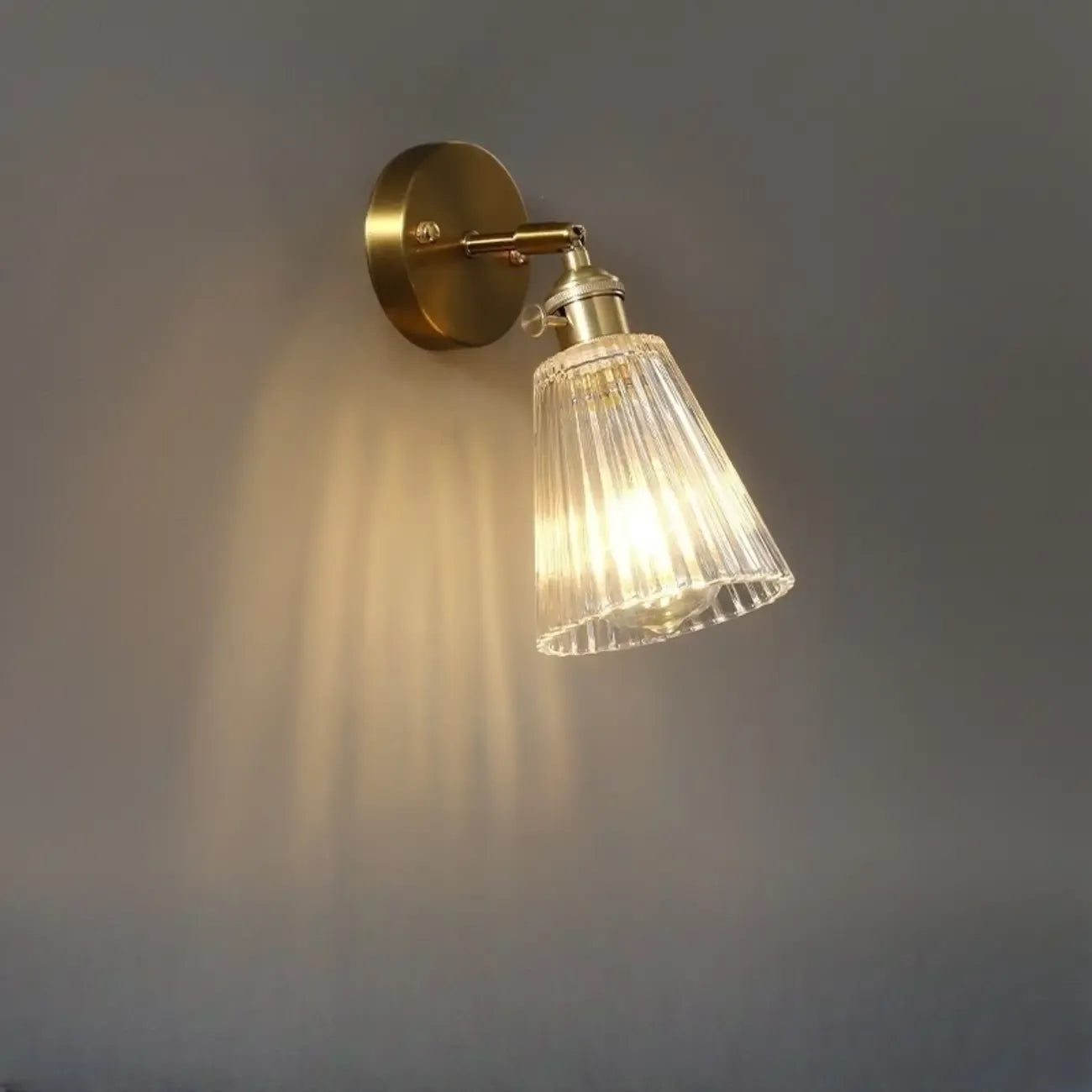 Applique murale Art Déco en verre transparent doré