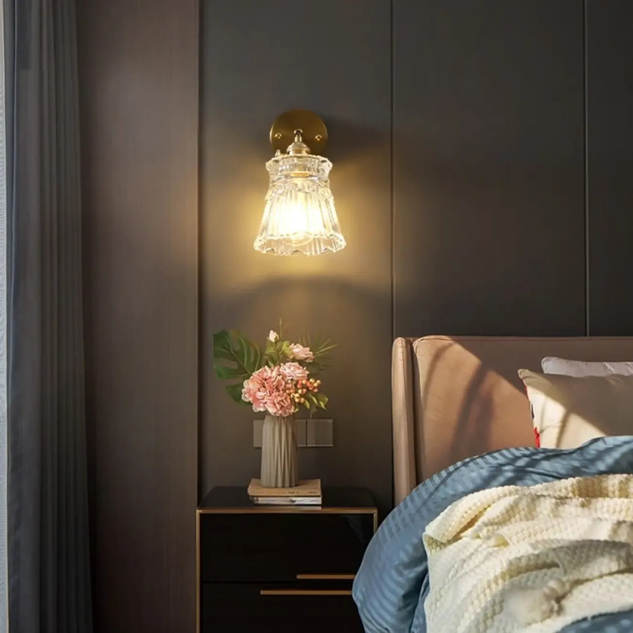 Applique murale Art Déco en verre transparent doré