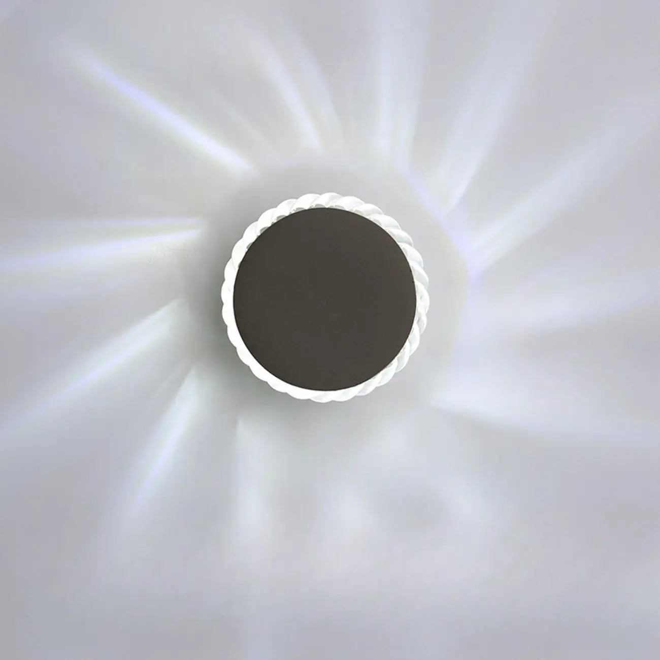 Applique murale minimaliste ronde en métal en forme de soleil
