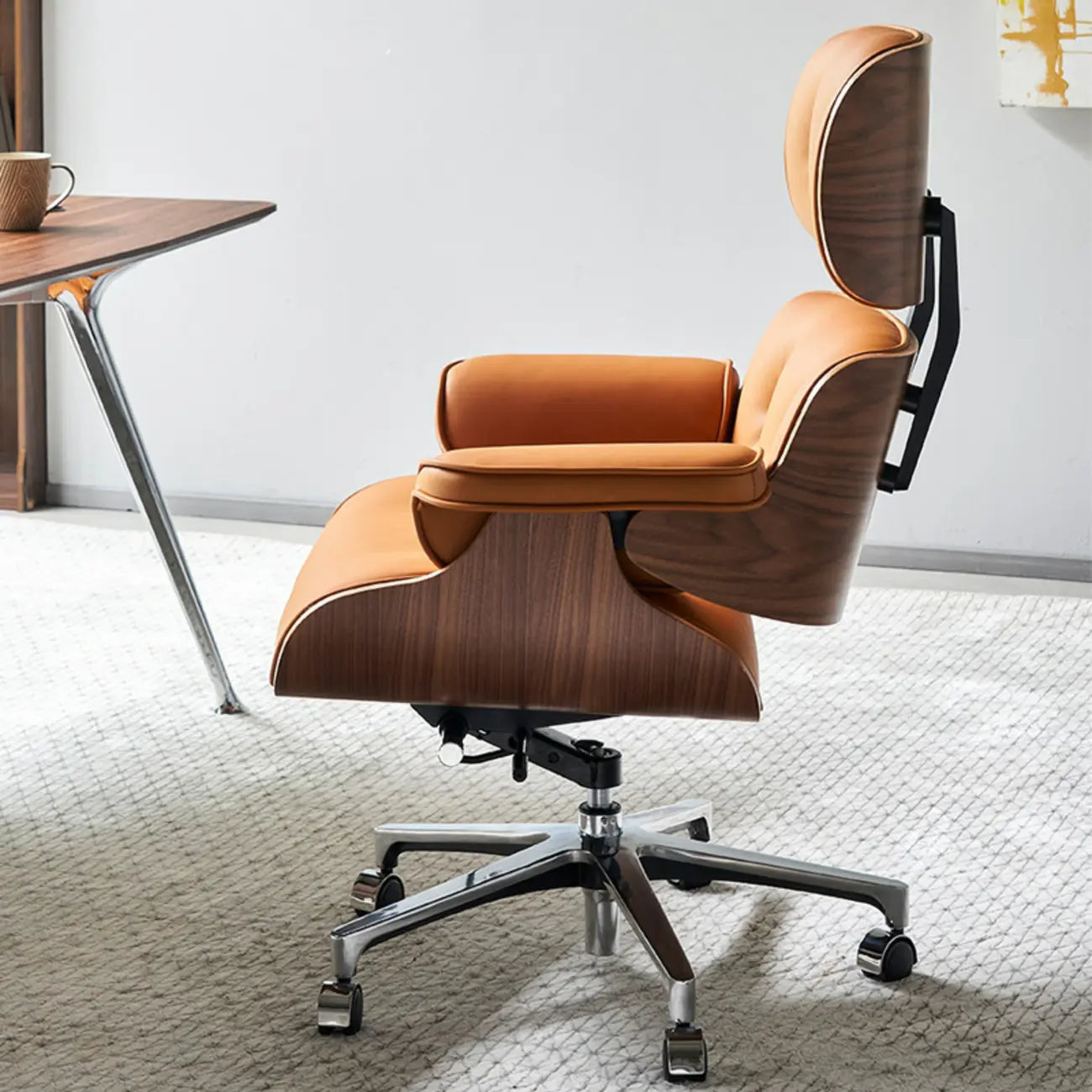 Fauteuil de bureau ergonomique moderne du milieu du siècle en cuir véritable