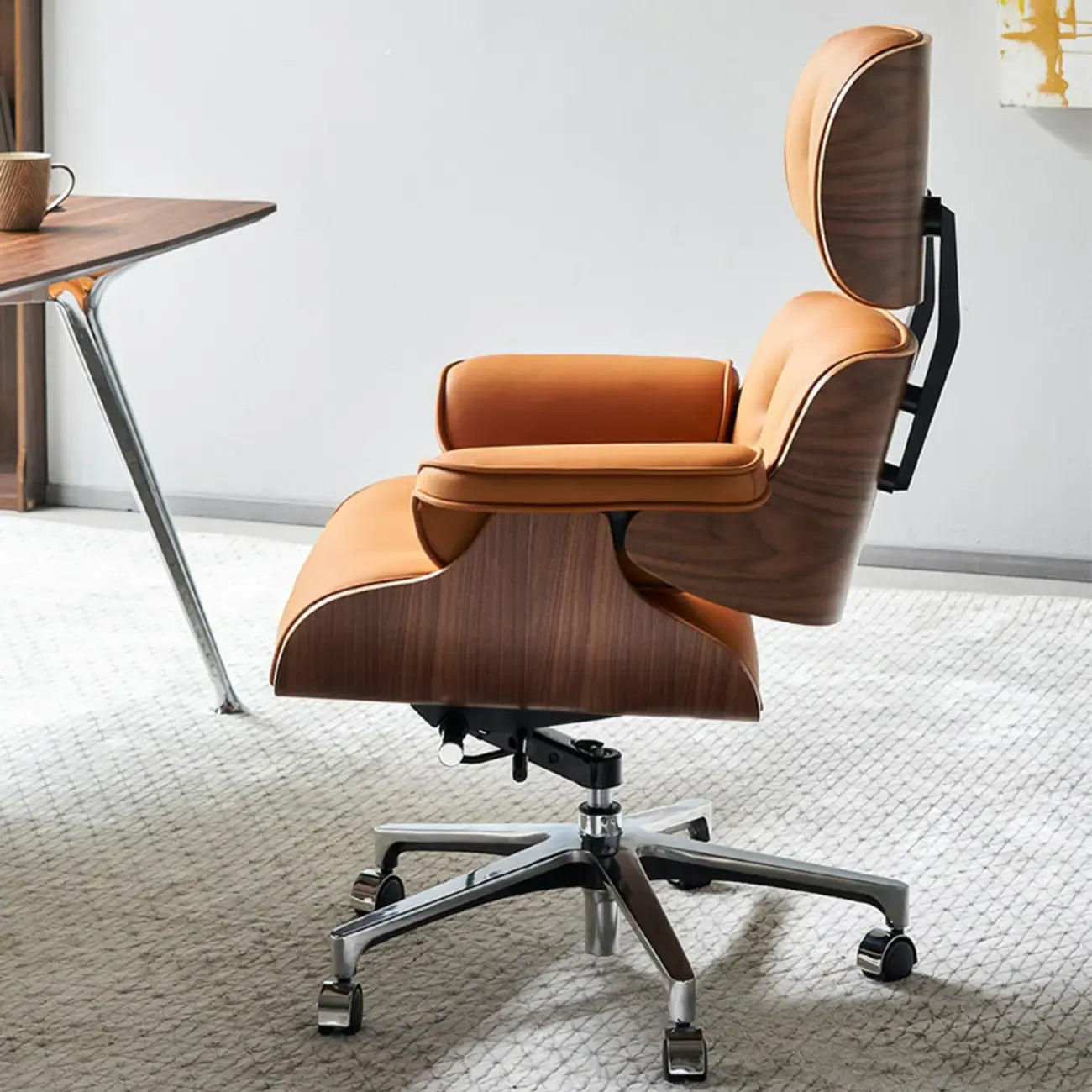 Fauteuil de bureau ergonomique moderne du milieu du siècle en cuir véritable