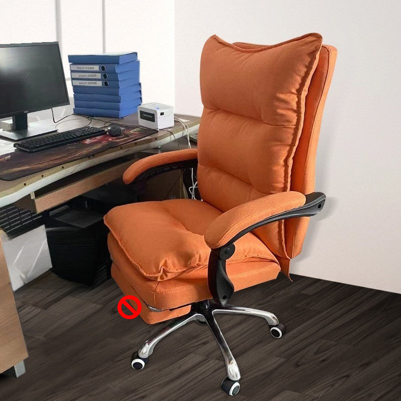 Chaise de bureau moderne en tissu gris avec repose-pieds