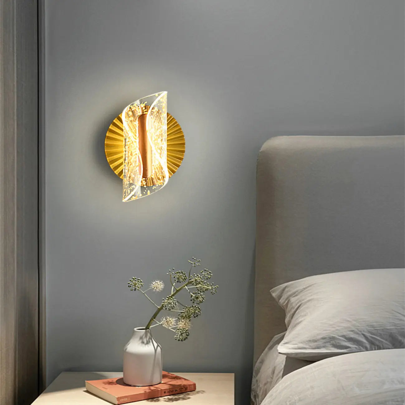 Applique murale papillon en cristal à intensité variable pour la décoration de la chambre