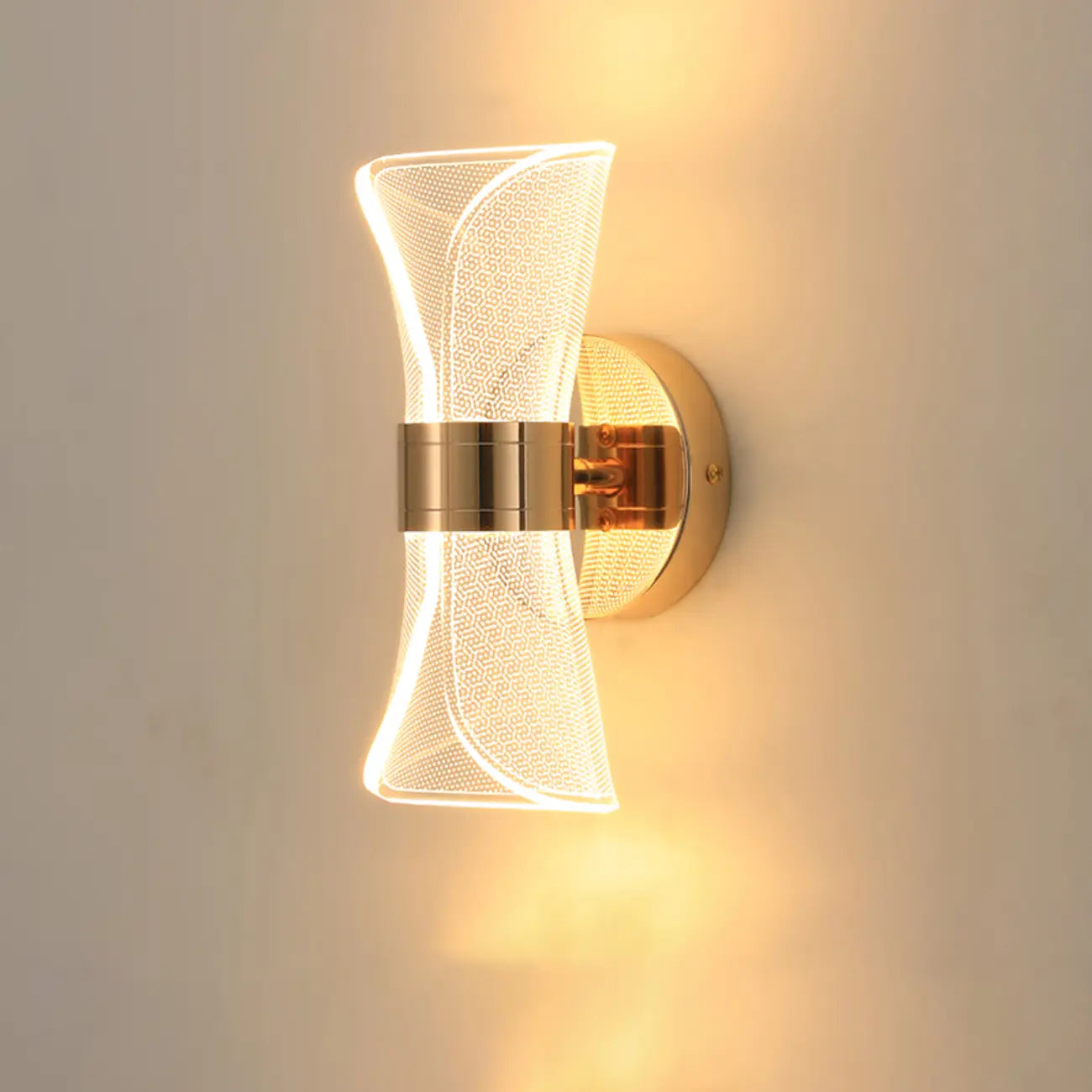 Applique murale LED dorée artistique à intensité variable pour l'éclairage de la chambre