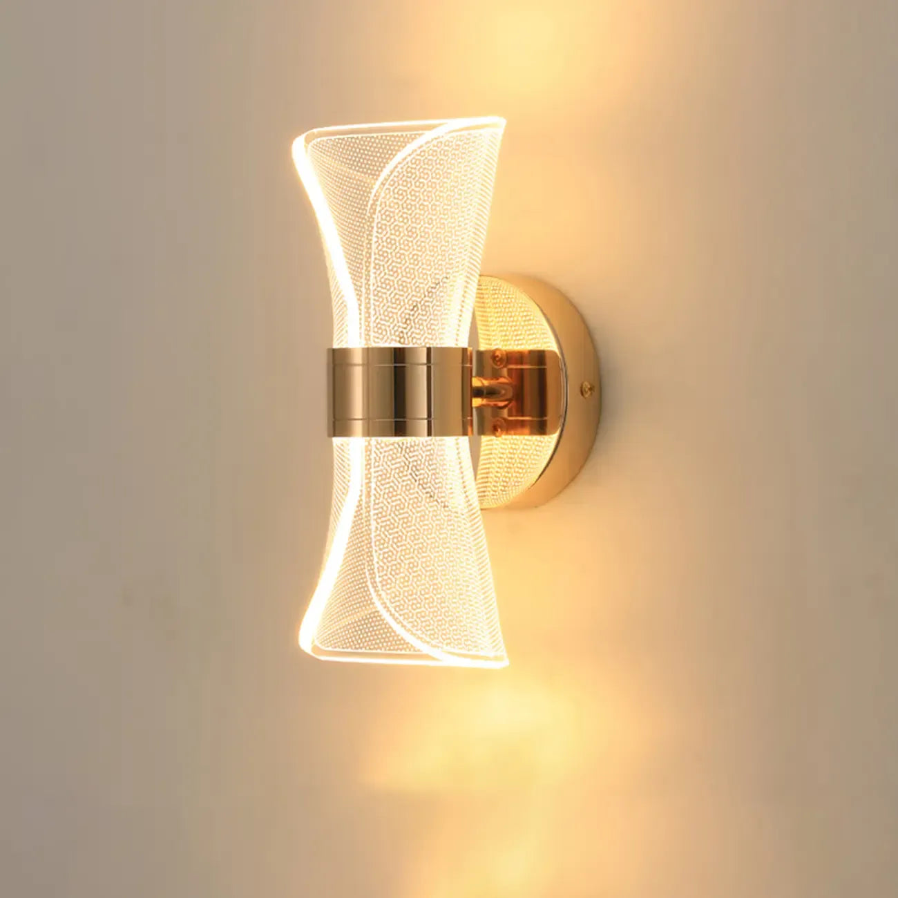 Applique murale LED dorée artistique à intensité variable pour l'éclairage de la chambre