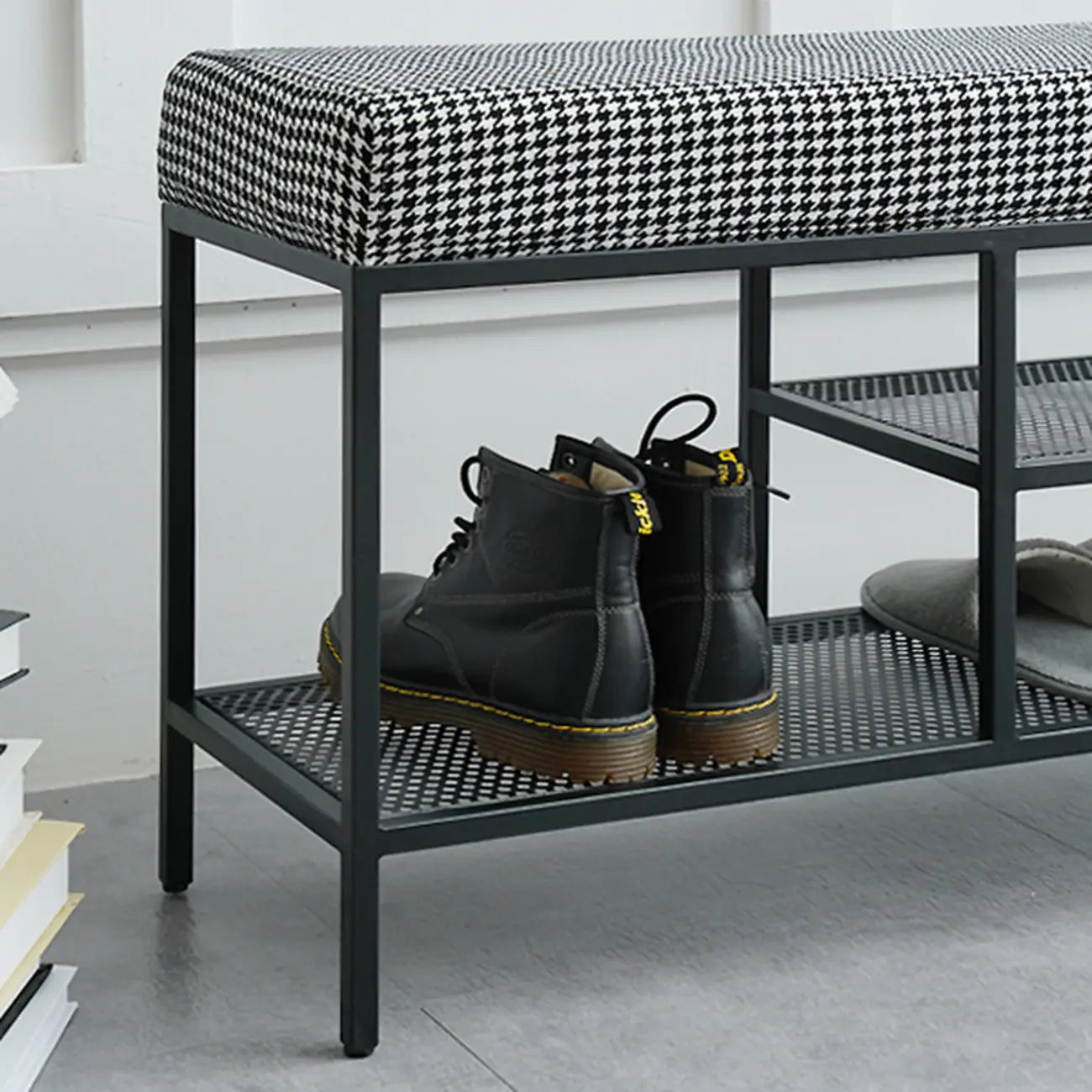 Banc d'entrée en métal avec rangement à chaussures et assise rembourrée