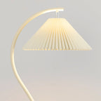 Lampadaire moderne en tissu plissé blanc et métal 61
