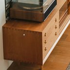 Meuble TV long scandinave en bois de cerisier avec porte