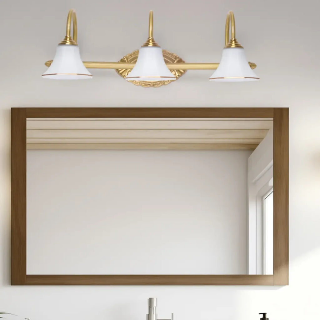 Applique murale classique dorée moderne avec abat-jour en verre pour salle de bain