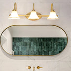Applique murale classique dorée moderne avec abat-jour en verre pour salle de bain