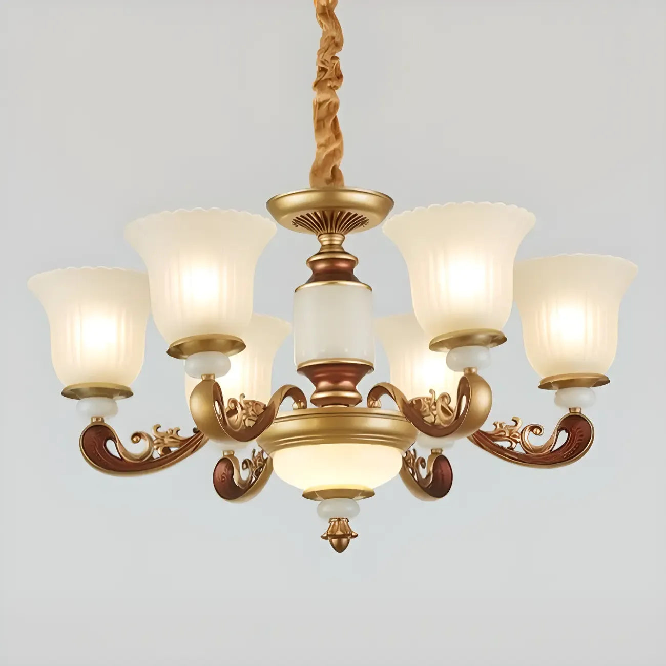 Lampadario regolabile da sala da pranzo dorato in vetro a forma di campana con luce orientata verso l'alto