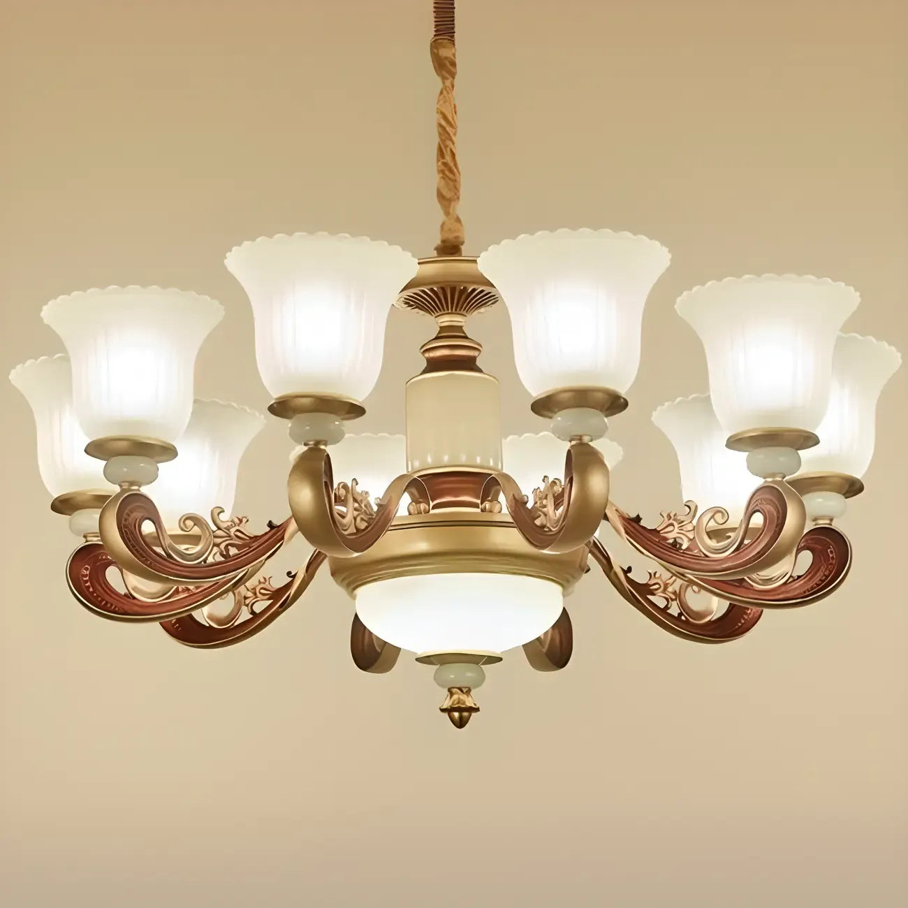 Lampadario regolabile da sala da pranzo dorato in vetro a forma di campana con luce orientata verso l'alto