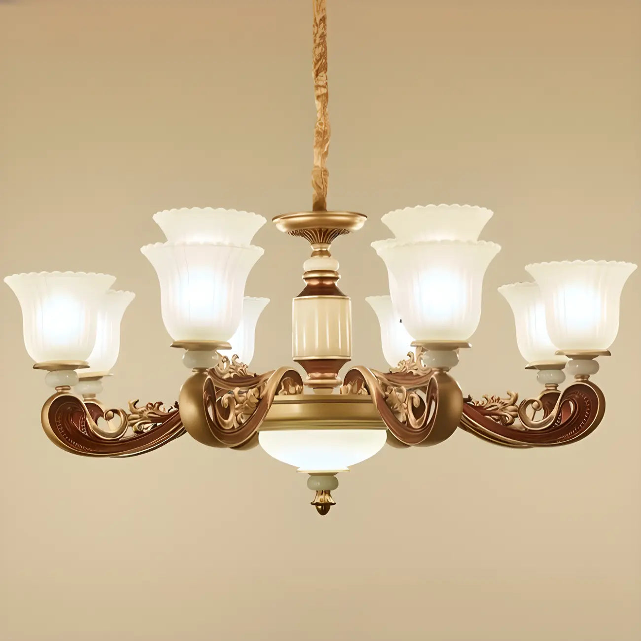 Lampadario regolabile da sala da pranzo dorato in vetro a forma di campana con luce orientata verso l'alto