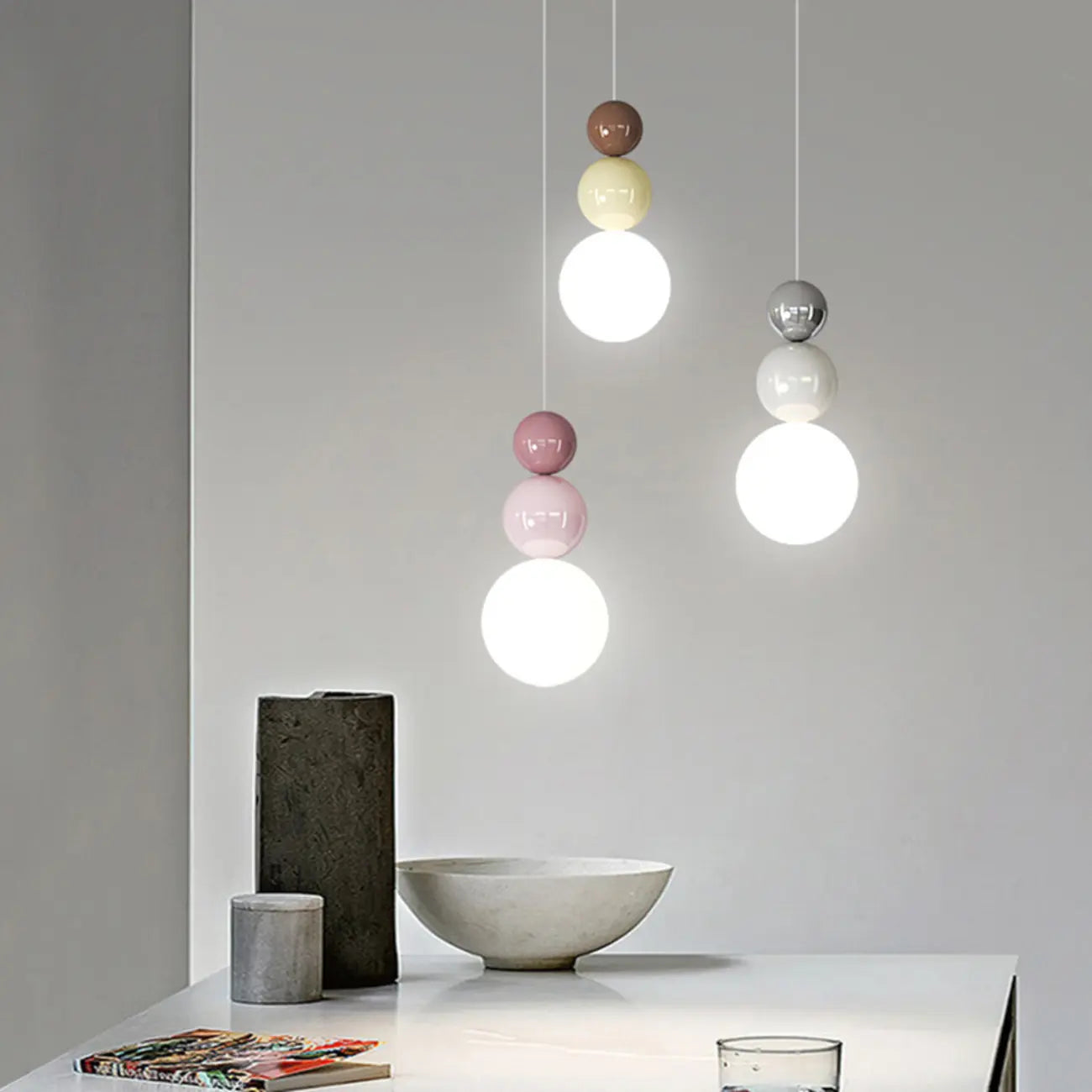 Suspension globe contemporaine avec cordons réglables pour salle à manger