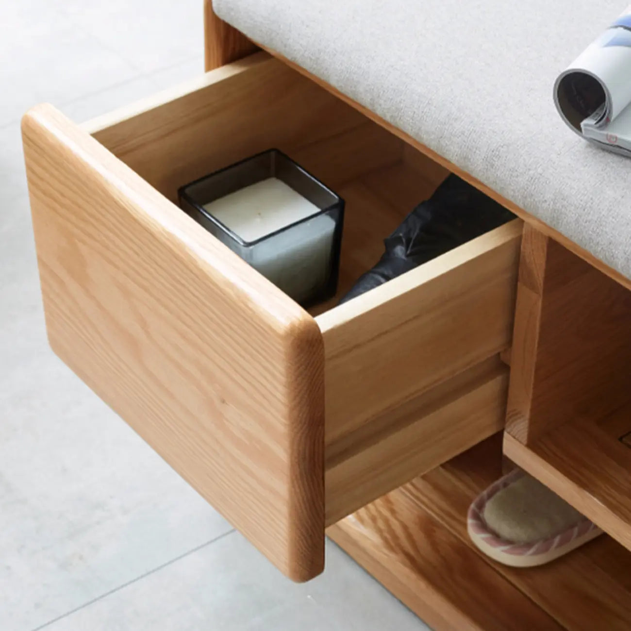 Banc de rangement à chaussures en chêne scandinave avec coussin