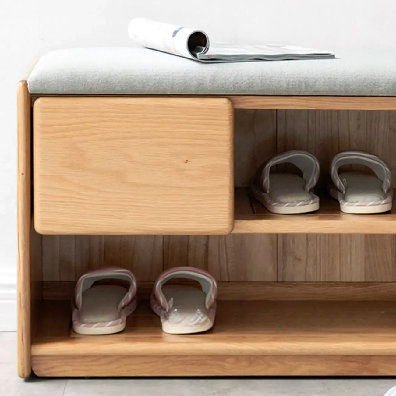 Banc de rangement à chaussures en chêne scandinave avec coussin