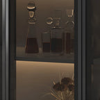 Grande armoire à vin moderne en bois noir avec portes vitrées