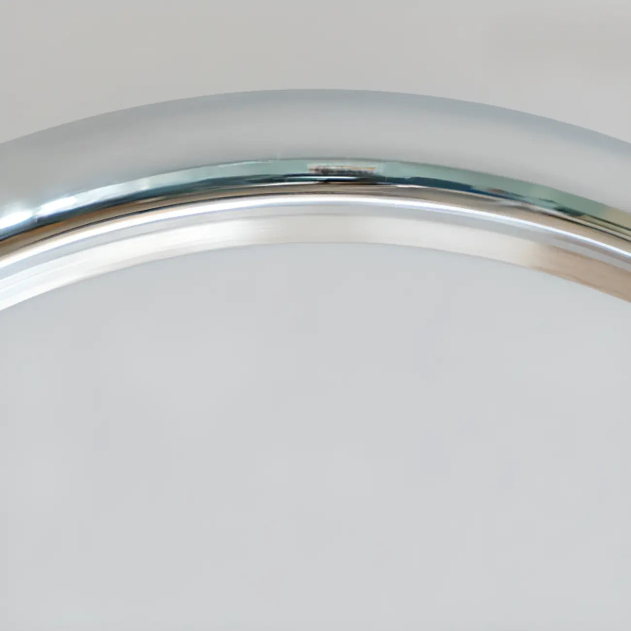 Plafonnier semi-encastré rond argenté moderne