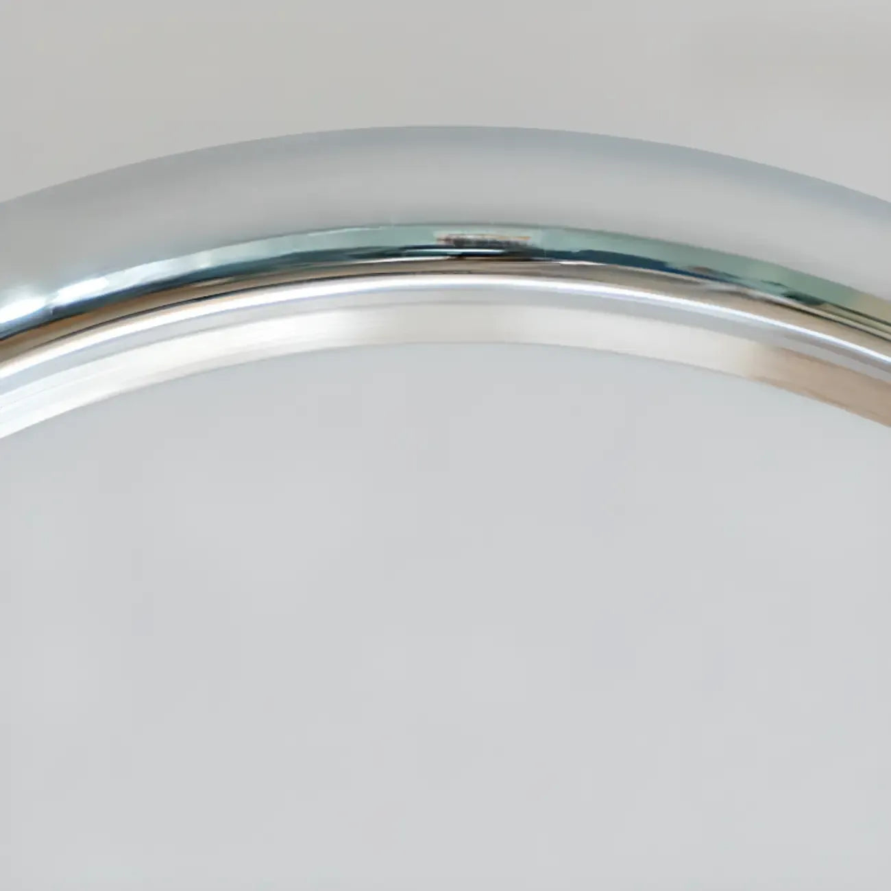 Plafonnier semi-encastré rond argenté moderne