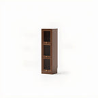 Bibliothèque verticale en bois de cerisier avec portes vitrées