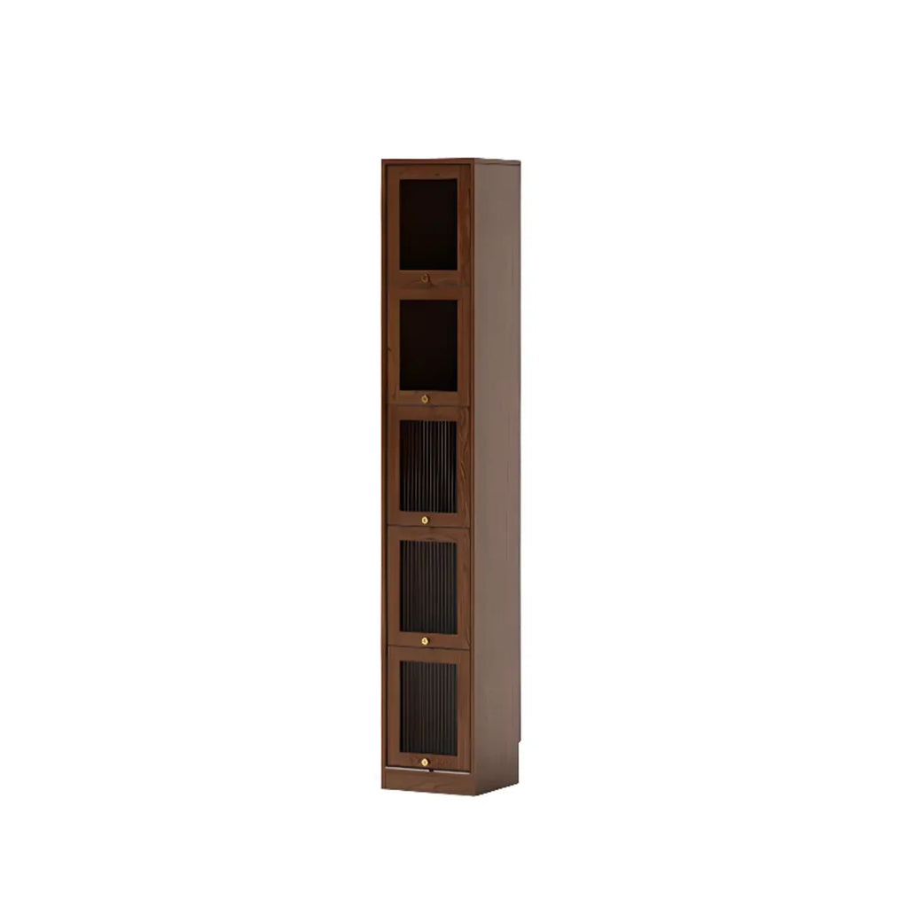 Bibliothèque verticale en bois de cerisier avec portes vitrées